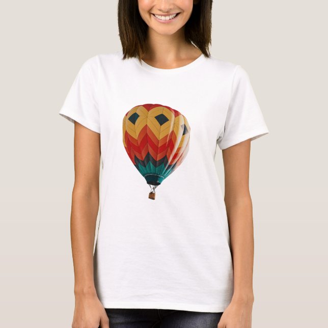 "Chevron Sky: Vibrant Hot Air Balloon in Flight T-Shirt (Vorderseite)