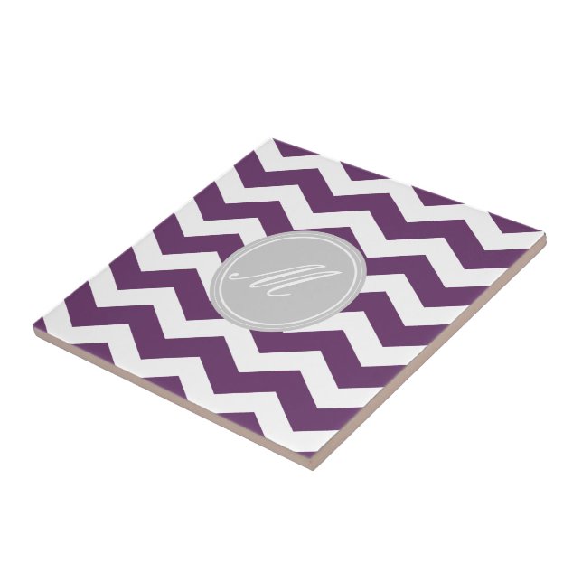 Chevron violet avec carreaux de monogrammes (Côté)