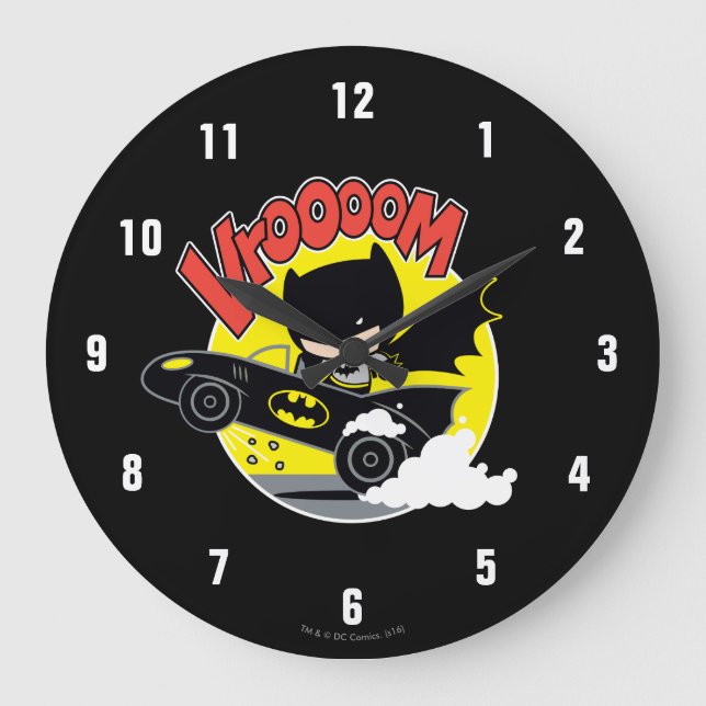 Chibi Batman im Batmobile Große Wanduhr (Vorderseite)