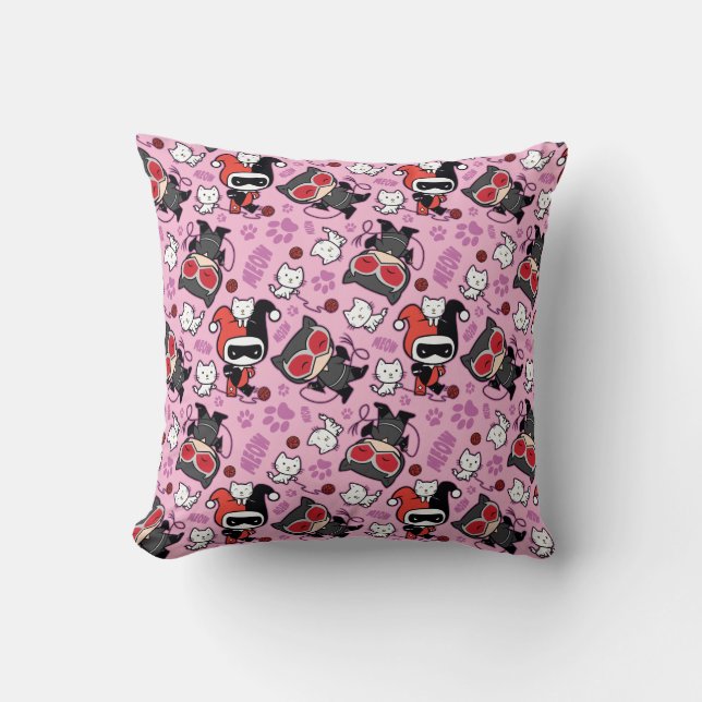 Chibi Catwoman, Harley Quinn & Kittens Pattern Kissen (Vorderseite)