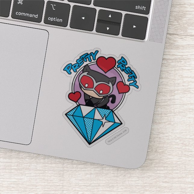 Chibi Catwoman sitzt oben auf großen Diamanten Aufkleber (Detail)