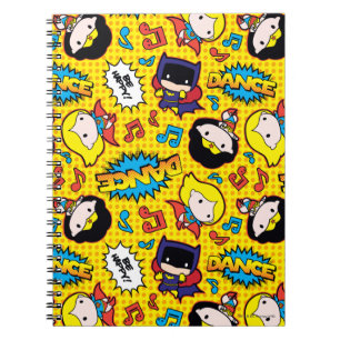 Chibi-Heldinnen-Tanzmuster Notizblock