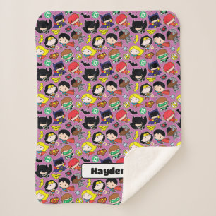 Chibi Justice League Pattern auf Lila Sherpadecke