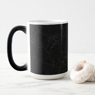 Chic 470ml-Zaubertasse mit auffälligem schwarzen M Verwandlungstasse