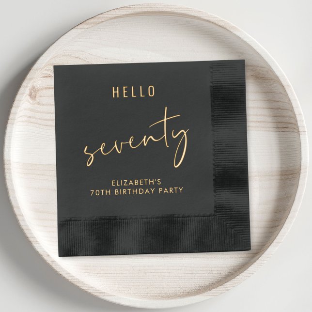 Chic 70e fête d'anniversaire (Elevate your 70th birthday party decor with these classic and elegant black and gold foil napkins)