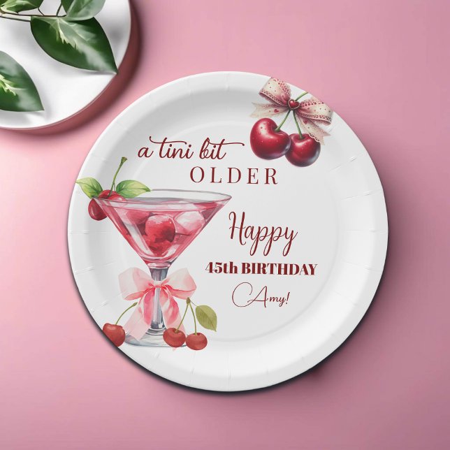 Chic A Tini Bit Older Cherry Martini 45th Birthday Pappteller (Von Creator hochgeladen)