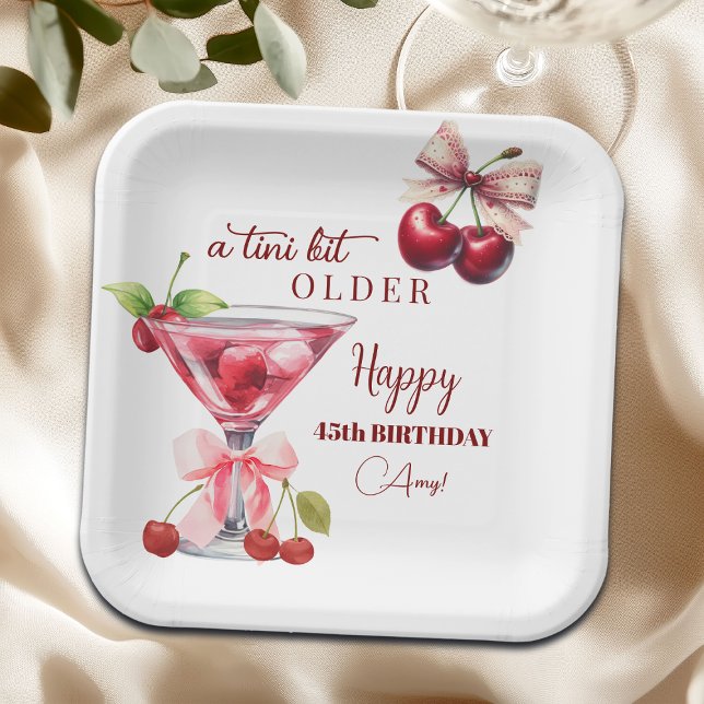 Chic A Tini Bit Older Cherry Martini 45th Birthday Pappteller (Von Creator hochgeladen)