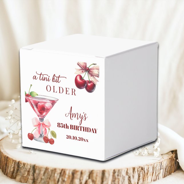 Chic A Tini Bit Older Cherry Martini 85th Birthday Geschenkschachtel (Von Creator hochgeladen)