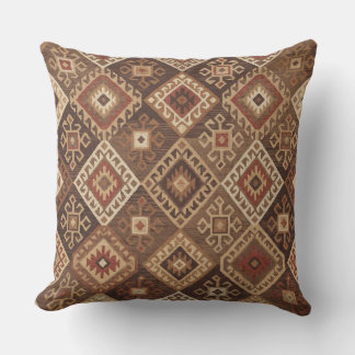 Chic artistic   persian style  geometric pattern  kissen