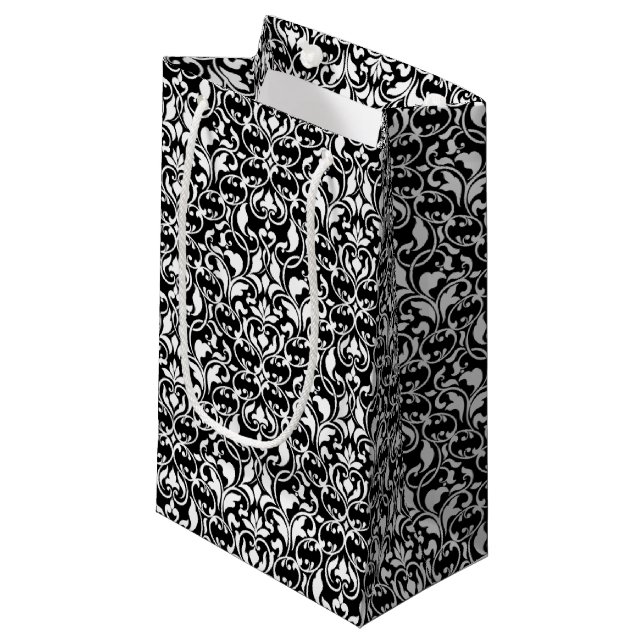 Chic Black and White Damask Kleine Geschenktüte (Vorderseite Schrägansicht)