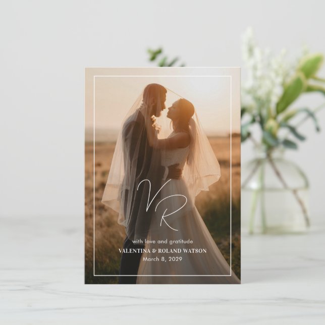 Chic Black and White Foto Moderne Hochzeit Dankeskarte (Stehend Vorderseite)