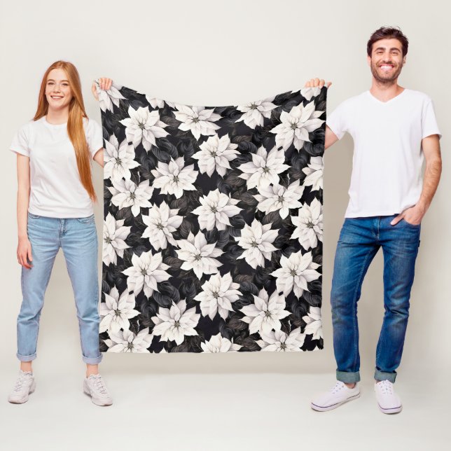 Chic Black and White Poinsettia Fleecedecke (Beispiel)