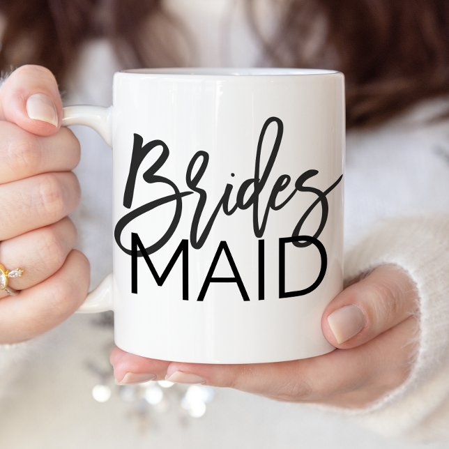 Chic Black Calligraphy Bridesmaid Zweifarbige Tasse (Von Creator hochgeladen)