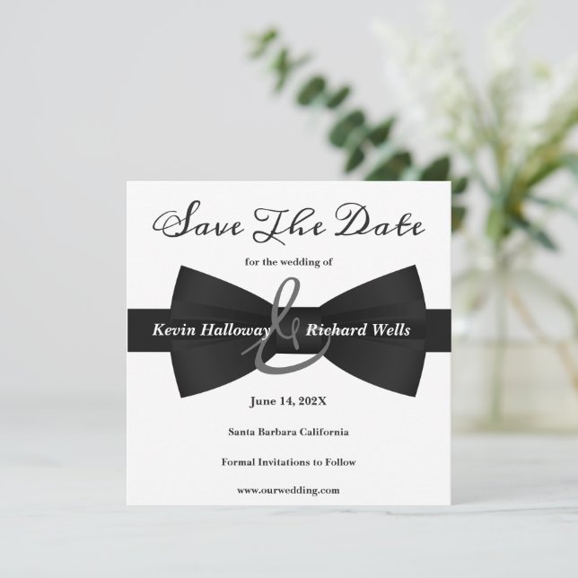 Chic Black Krawatte Gay Wedding Save the Date (Stehend Vorderseite)