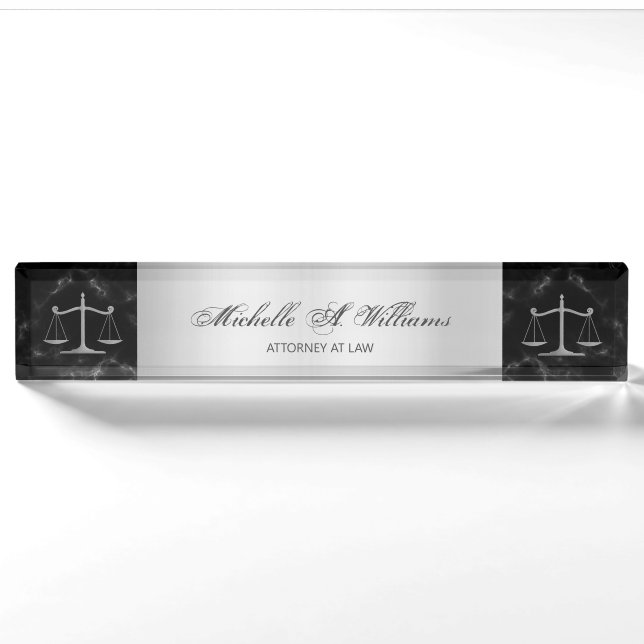Chic Black Marble Silver Scales of Justice Rechtsa Namensplakette (Vorderseite)