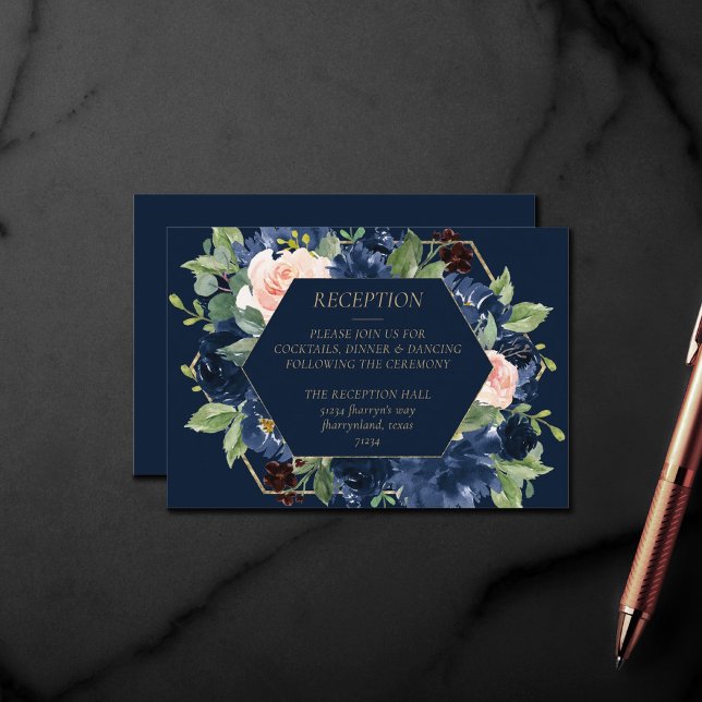 Chic Blooms | Dunkler Navy Blue und Blush Empfang Begleitkarte (Von Creator hochgeladen)