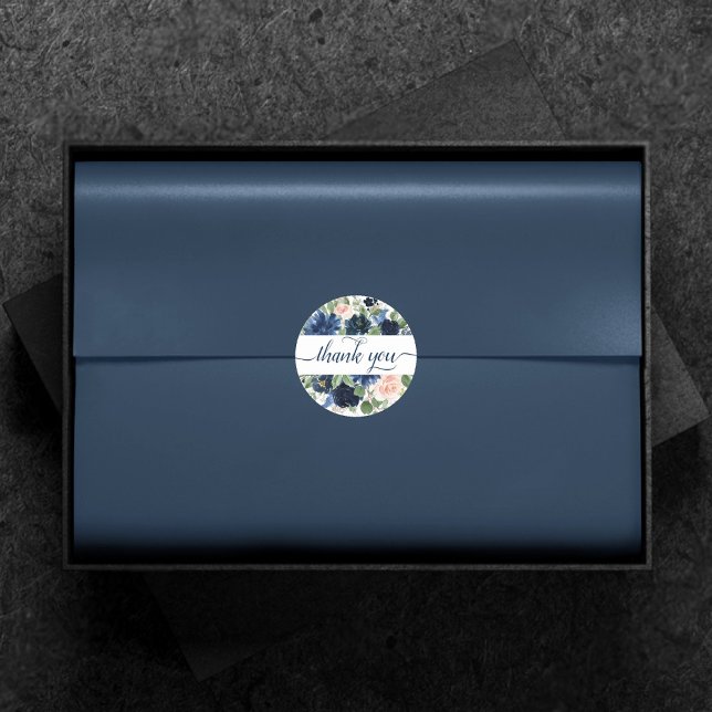 Chic Blooms | Navy Blue und Blush Vielen Dank Runder Aufkleber (Von Creator hochgeladen)
