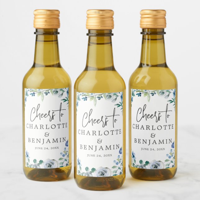 Chic Blue Floral Garden Wedding Custom Mini Weinetikett (Flaschen)