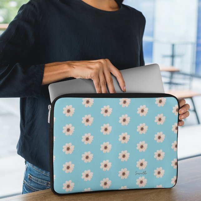 Chic Blue Floral Laptopschutzhülle (Von Creator hochgeladen)