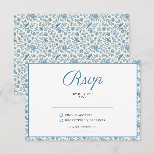 Chic Blue Toile de Jouy Floral Border Wedding RSVP Karte (Vorne/Hinten)