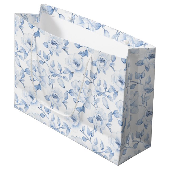 Chic Blue White Floral Brautparty Große Geschenktüte (Vorderseite Schrägansicht)