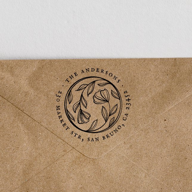 Chic Blume Runde Familienname und Rücksendeadresse Gummistempel (Stamp Mock-up)