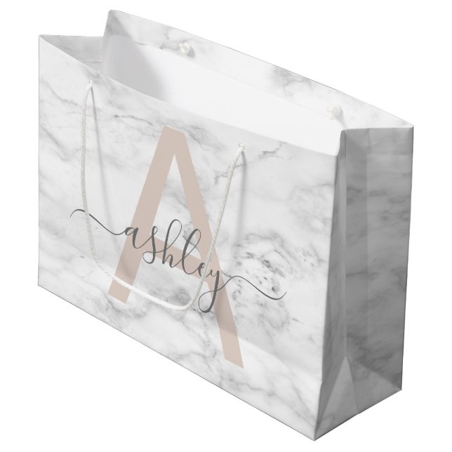 Chic Blush Pink White Marble Script Name Monogram Große Geschenktüte (Vorderseite Schrägansicht)