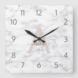 Chic Blush Pink White Marble Script Name Monogram Quadratische Wanduhr
