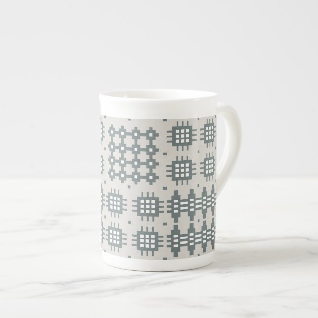 Chic Bone China Tasse: Welsh Tapestry Pattern, Gra Prozellantasse (Vorderseite Rechts)