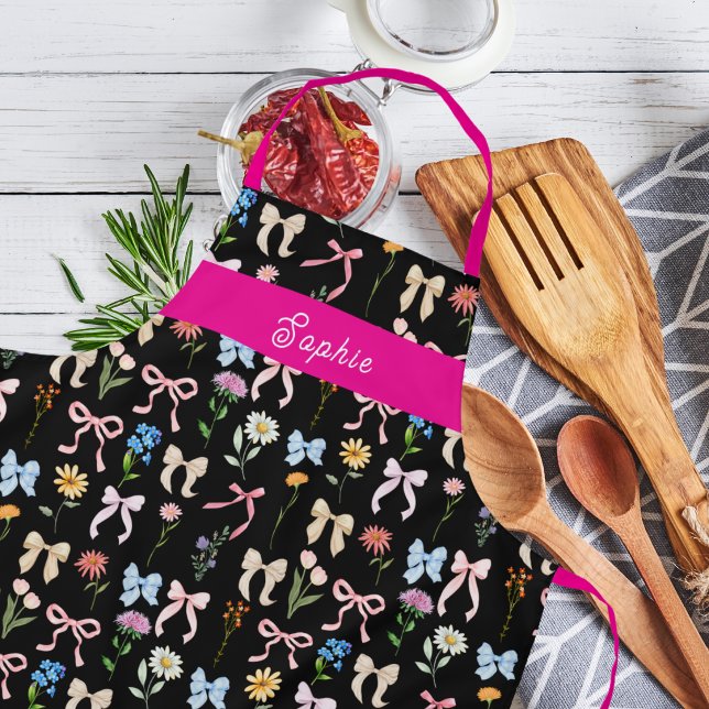 Chic-Bow Pink-Schwarz-Blumen-Eleganz-Muster-Backen Schürze (Von Creator hochgeladen)