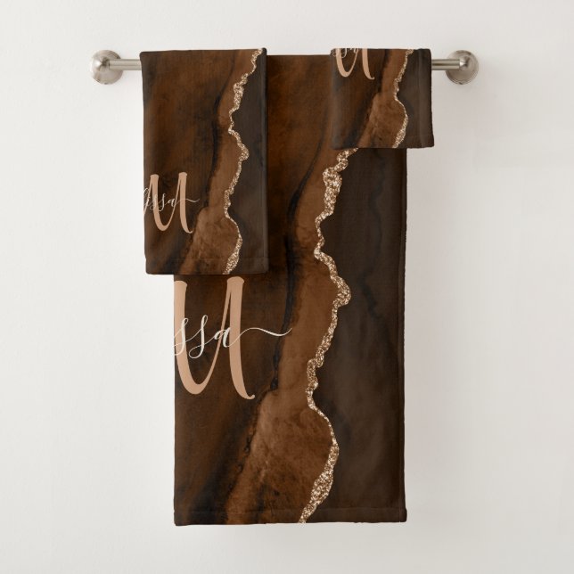 Chic Brown Blush Glitzer Agate Custom Monogram  Badhandtuch Set (Insitu)