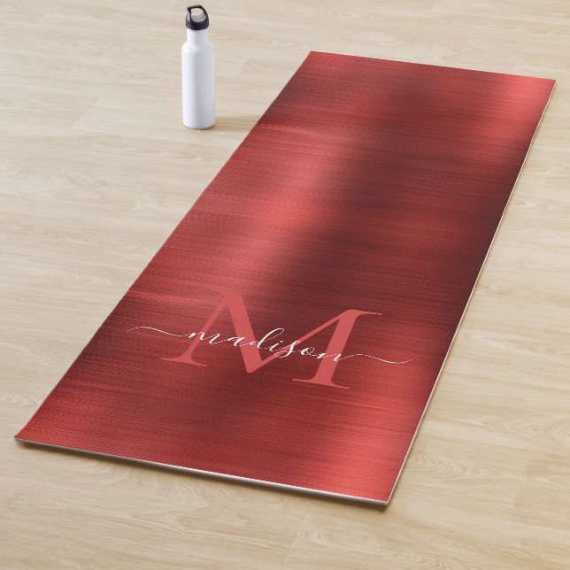 Chic Brushed Metallic Burgundy Red Monogram Script Yogamatte (Beispiel)