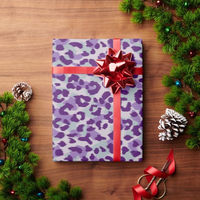 Chic buntes lila Cheetah-Druckmonogramm Geschenkpapier (Feiertagsgeschenk)