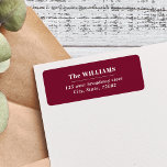 CHIC BURGUNDY Bold Modern Eleganter Familienname<br><div class="desc">Mit diesem individuellen Rücksendelabel, das Ihren Familiennamen in einem klassischen, eleganten, modernen, feinen Serifenfett-Schriftart und Ihre Rücksendeadresse in chic italics, schön durch eine schlanke waagerechte Linie getrennt, aussehen alle Poststücke elegant und elegant. Egal ob Sie alltägliche Post, Hochzeitseinladungen, Urlaubskarten, Graduierungsankündigungen, Einladungen zur Babydusche, Party-Einladungen, Geburtstagseinladungen oder Geschäftskorrespondenz versenden, dieses Label...</div>