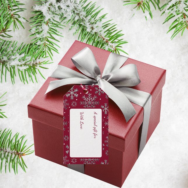 Chic Burgundy Weihnachten mit eleganten Schneefloc Geschenkanhänger (Von Creator hochgeladen)