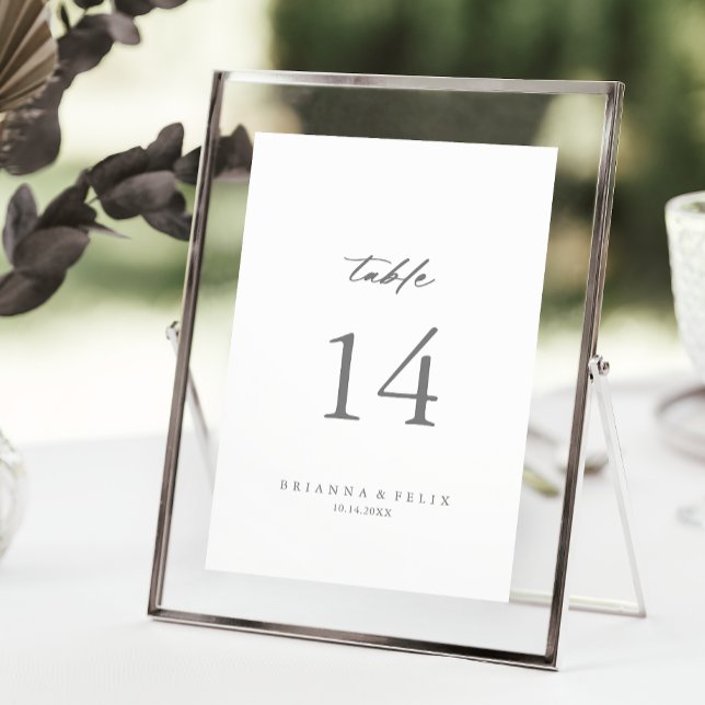Chic Calligraphie Argent Mariage Numéro de table (Créateur téléchargé)