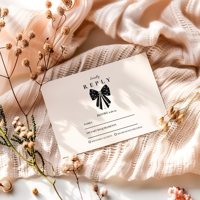 Chic Coquette Graduation Celebration RSVP Karte (Von Creator hochgeladen)