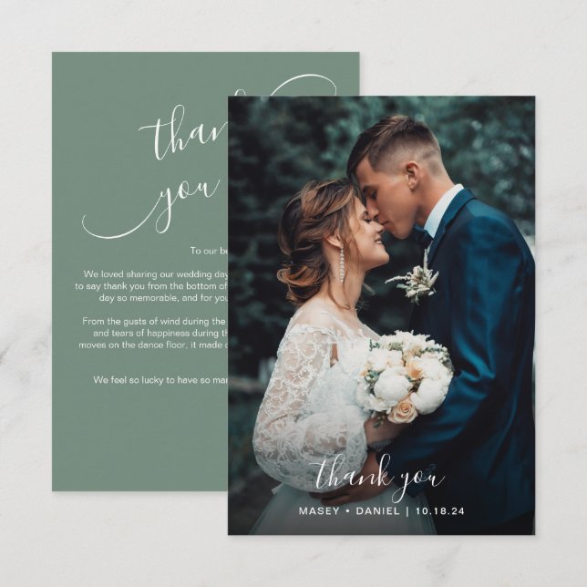 Chic Cursive Calligrafy Sage Green Foto Hochzeit Dankeskarte (Vorne/Hinten)