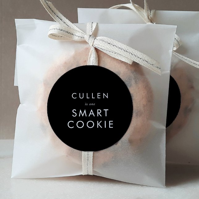 Chic Dark Black One Smart Cookie Abschluss Gefalle Runder Aufkleber (Von Creator hochgeladen)