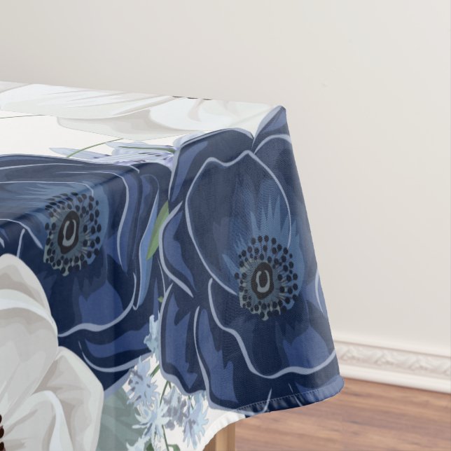 Chic Dusty Blue Floral Botanical Tischdecke (Beispiel)
