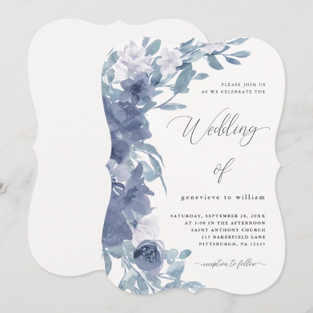Chic Dusty Blue Floral mit Calligrafy Wedding Einladung (Vorne/Hinten)