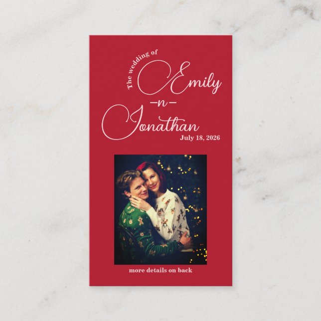 Chic Editorial Deep Red Compact QR Code Wedding Begleitkarte (Vorderseite)