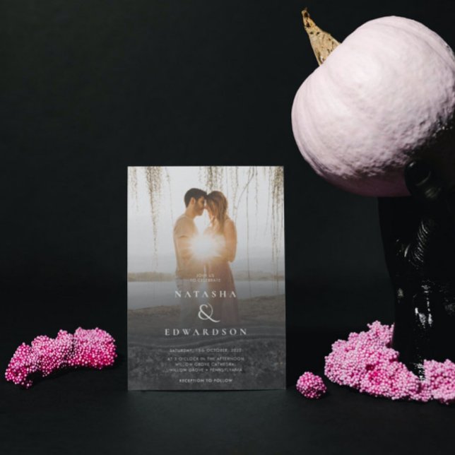 Chic Elegant Wavy Black Abstrakt Foto Hochzeit Einladung (Von Creator hochgeladen)