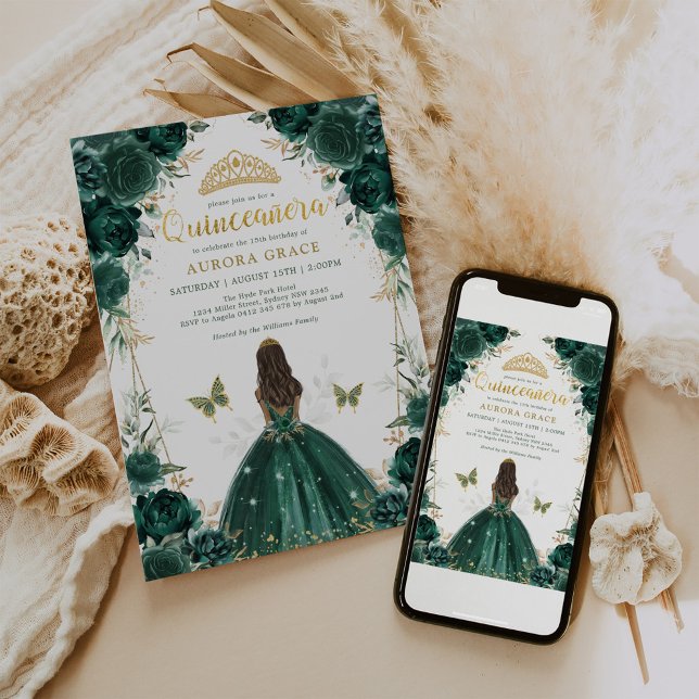 Chic Emerald Green Floral Quinceñera Princess Einladung (Von Creator hochgeladen)