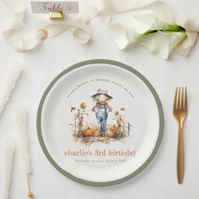 Chic Fall Pumpkin Scarecrow Harvest Kindergeburtst Pappteller (Hochzeit)