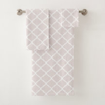 Chic Fast Mauve Big Moraccan Quatrefoil Muster