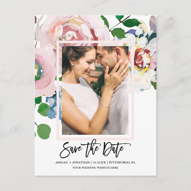 Chic Floral Bouquet mit Skript Save the Date Einladungspostkarte (Vorderseite)