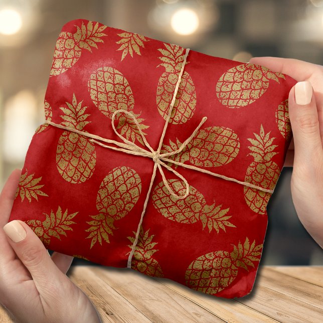 Chic Gold Ananas Tropical Red Seidenpapier (Von Creator hochgeladen)