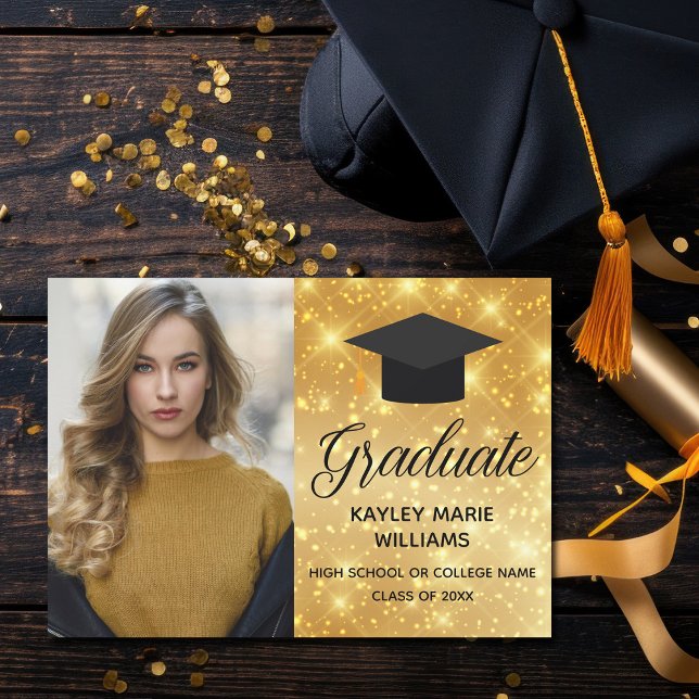 Chic Gold Sparkle Graduate Foto 2025 Abschluss Ankündigung (Von Creator hochgeladen)