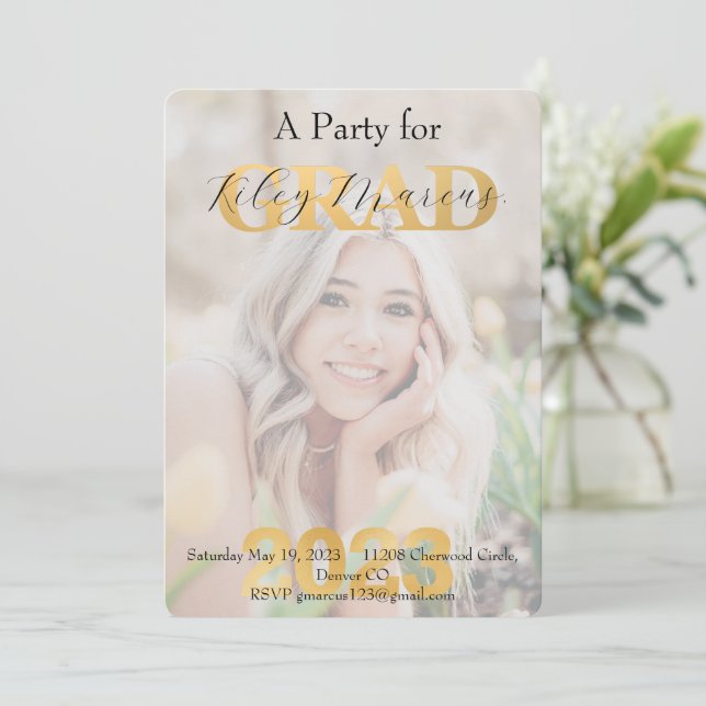 Chic Grad Foto Overlay Gold Party Einladung (Stehend Vorderseite)